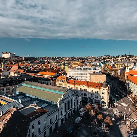 Floor Manderla Daire