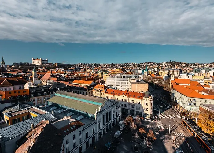 Floor Manderla Daire